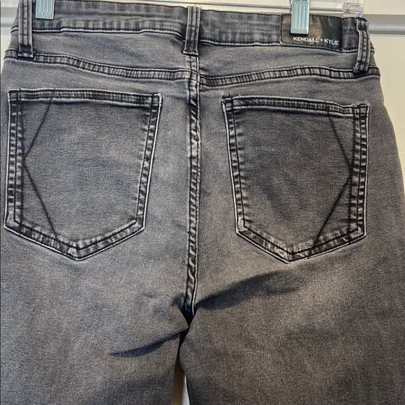 Kendall & Kylie Dark Gray the ultra babe Skinny Jeans size 7/28. - Picture 9 of 13